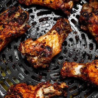 ninja foodi Chicken Wings in an air fryer basket